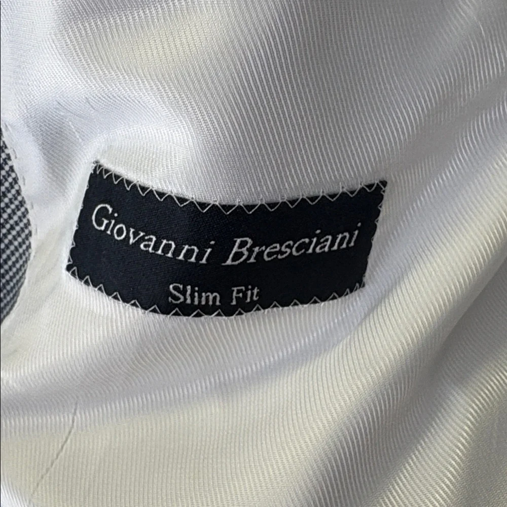 Giovanni Bresciani gray and Blue Blazer with Navy Elbow Patches/ Size 44R
